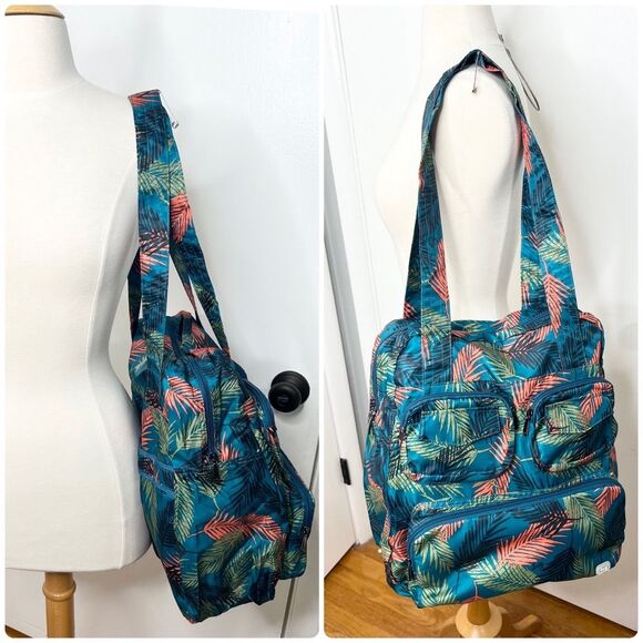 Lug Packable Puddle Jumper Tote in Tropical Ocean Print Lightweight Travel - Picture 2 of 14
